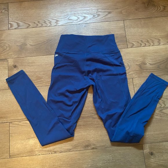 women's Fabletics Motion 365 Navy Blue Leggings - Picture 3 of 6